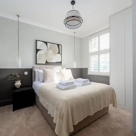 Appartamento Lovely 3 Bdr Free Parking